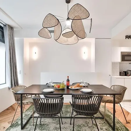 Splendide Pour 6 Proche Montmartre Apartment